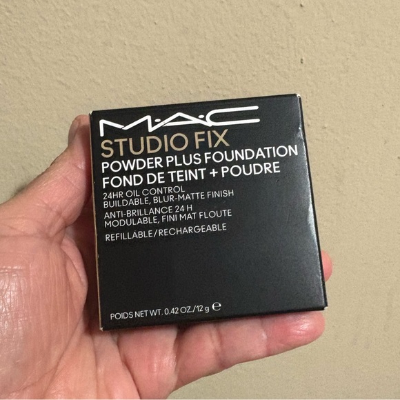 MAC Cosmetics Other - MAC Studio Fix Powder Plus Foundation in C45